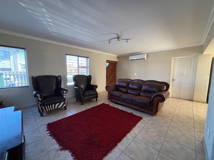 To Let 4 Bedroom Property for Rent in Vredelust Western Cape